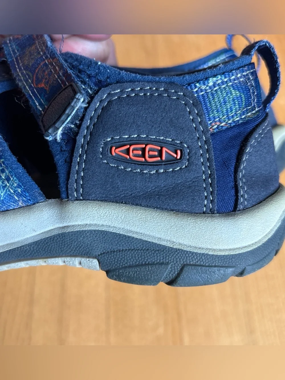 KEEN Newport H2 Blue Sandals Youth Boys Kids Sz 4 Smokey The Bear Shoes Hiking